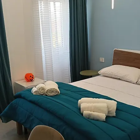 Le Stanze In Centro Неаполь