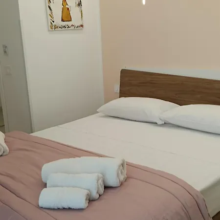 Le Stanze In Centro Гостевой дом Неаполь